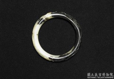 图片[2]-Jade bangle with chi-dragon pattern, Qing dynasty (1644-1911)-China Archive